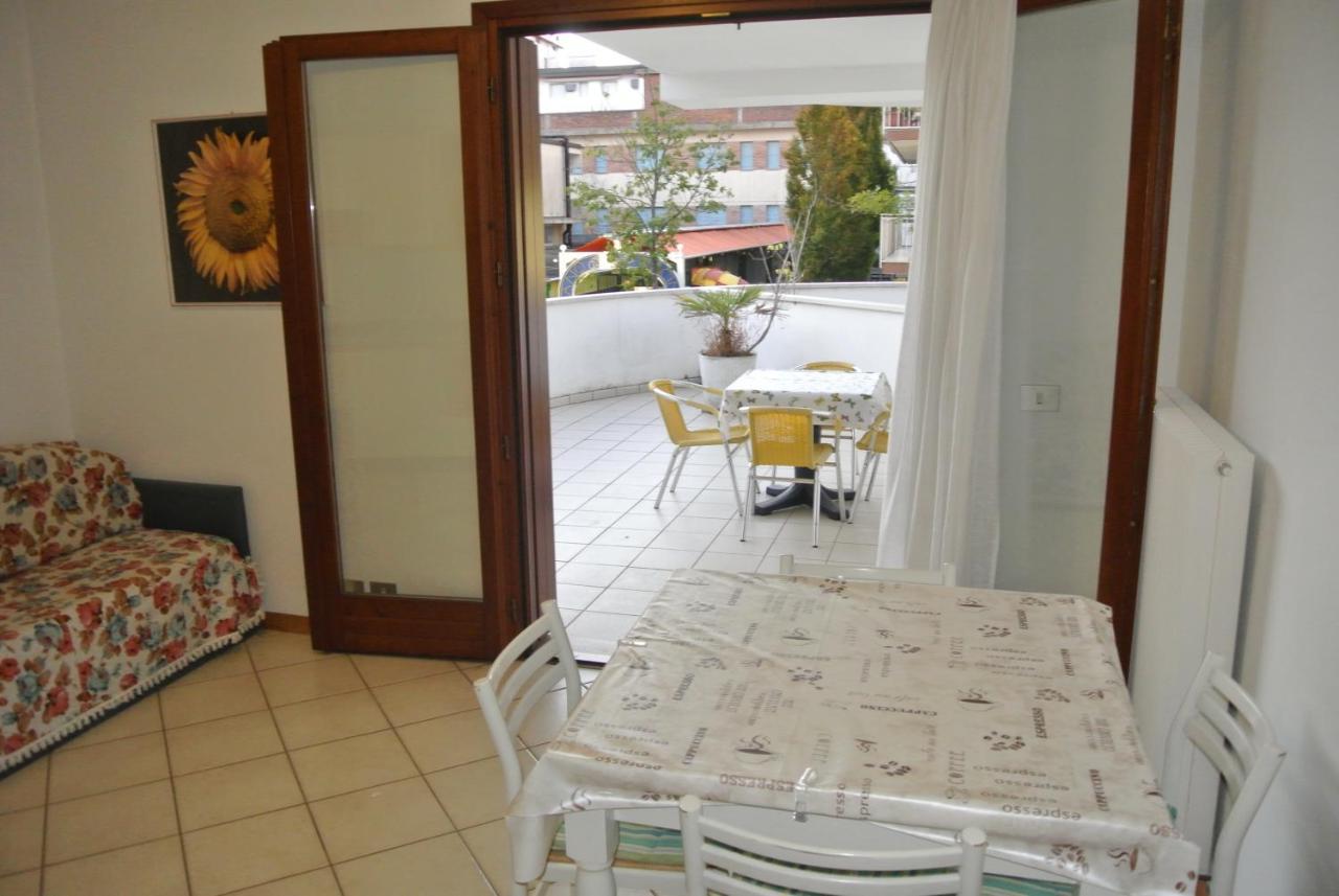 Condominio Maria Lignano Sabbiadoro Ngoại thất bức ảnh